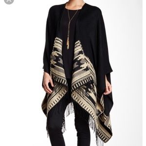 Vince Camuto Poncho Wrap